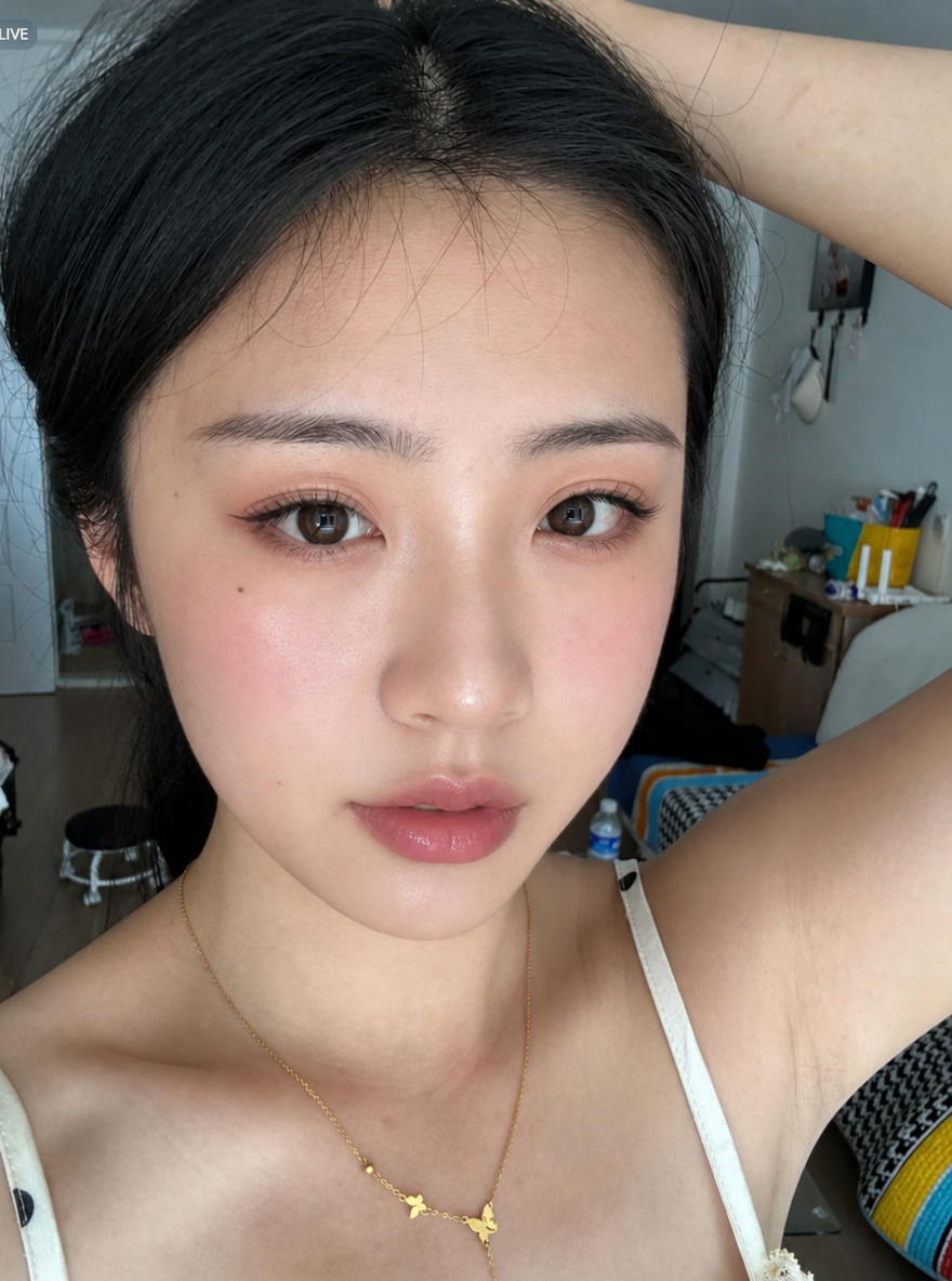 AI Image Generator for Makeup Transfer: Apply a Reference Look to Your Selfie with GPT Image 2.5