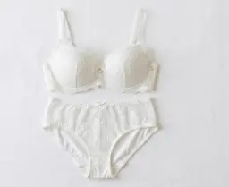 ai lingerie 的 WeShop唯象作品展示